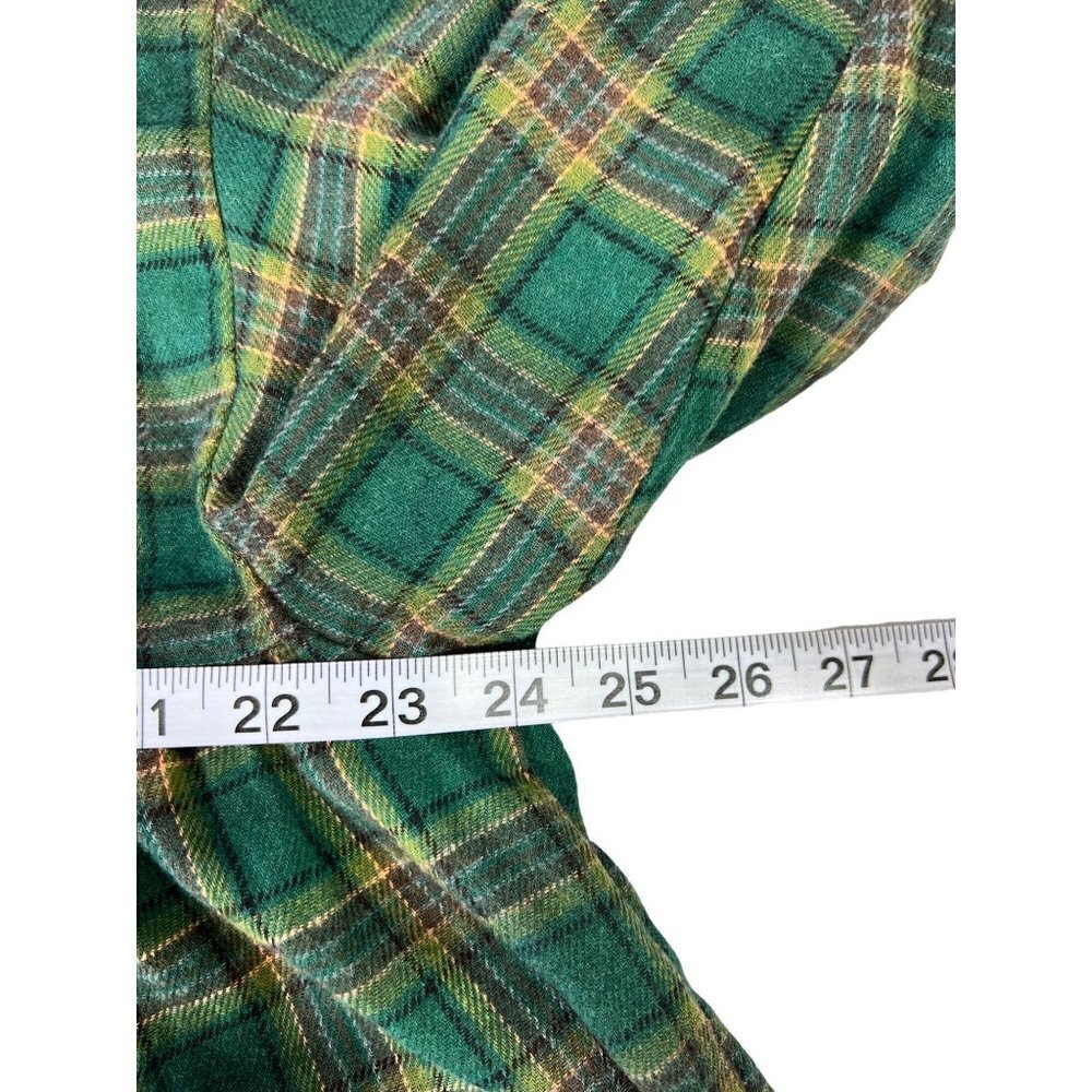 Chelsea & Violet Women's Green Plaid Flare Crop Top - Picture 4 of 7